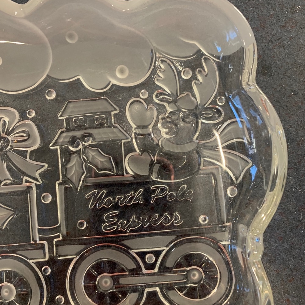 NEW!Gorham North Pole 13 1/2" Train Serving Dish - Picture 5 of 5